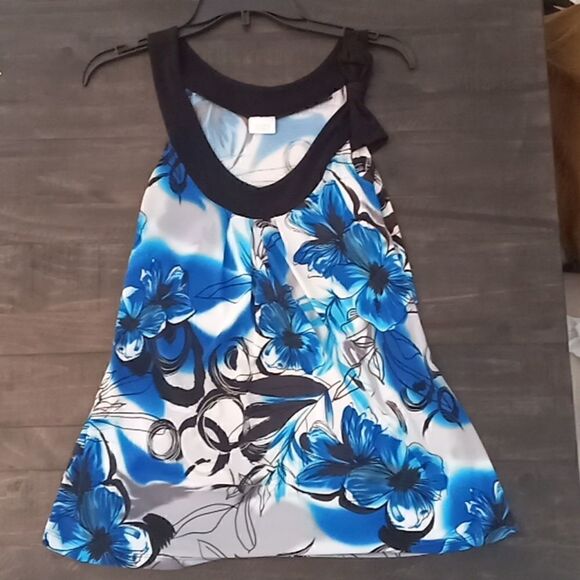 Suzy Shier Tops - SUSY SUZYSHIER TOP SIZE M